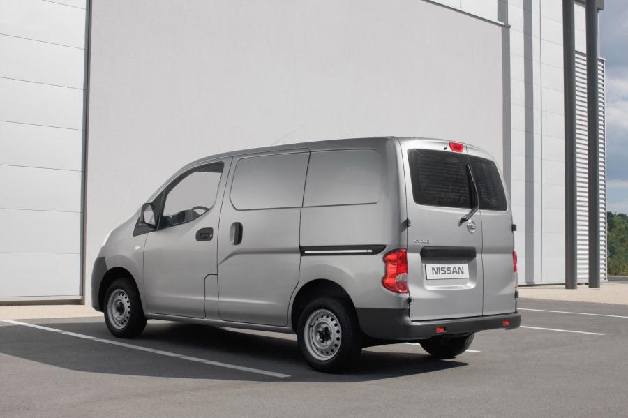  Nissan NV200 2009 года  (фото 86 из 108)